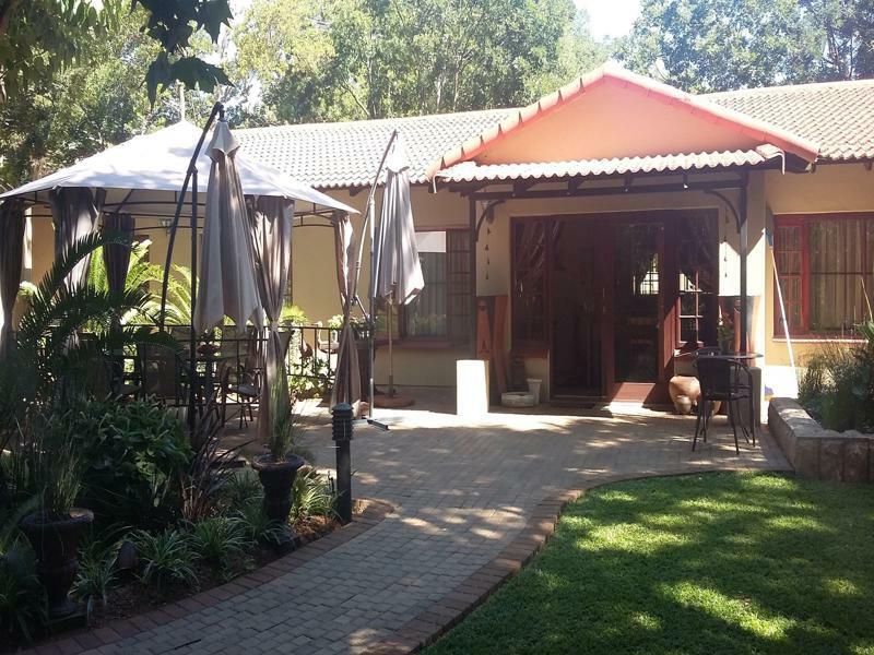 Serenight Guesthouse Pretoria-Noord Exterior foto